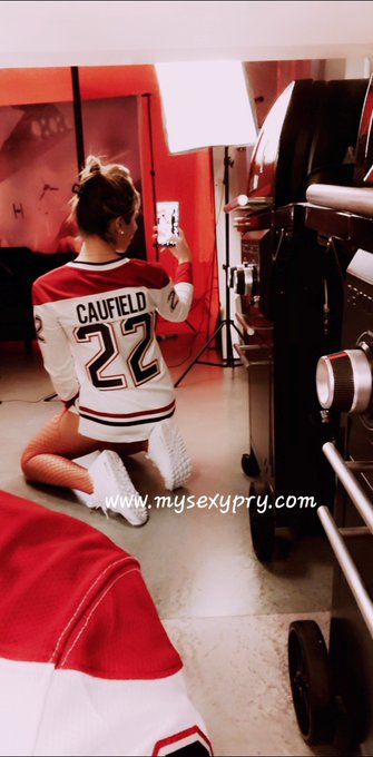 Caufield!⭐ #hockey #habsgirl #mysexypry @mysexypry https://t.co/wLpx2e9Ljg<a href="/tag/hockey"class="tags">#hockey</a><a href="/tag/habsgirl"class="tags">#habsgirl</a><a href="/tag/mysexypry"class="tags">#mysexypry</a><a class="tags" href="/tag/mysexypry">@mysexypry</a>