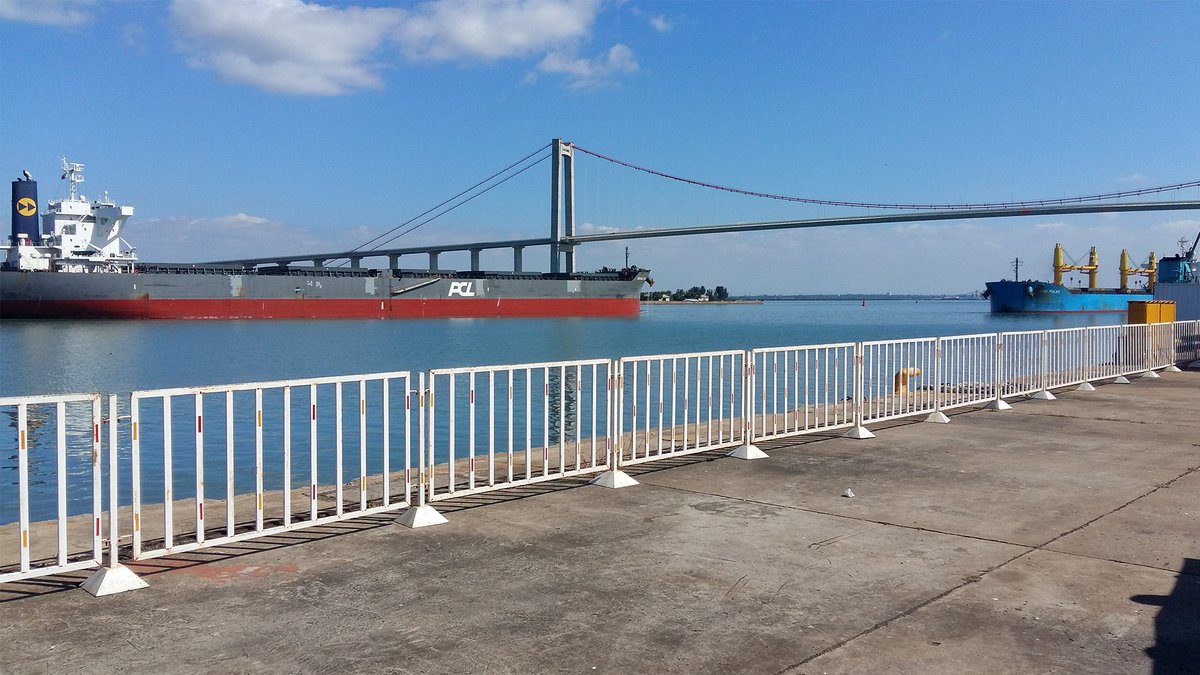 This #WorldMaritimeDay, explore how we helped the Maputo Port Development Company update the port’s decade-old masterplan to include smarter and greener operations ow.ly/923X50PM1aK Follow us for more of our favourite projects. #MaritimeConsultants