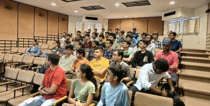 IMJAYMIN18's tweet photo. Immersed in the Linux Kernel world at a seminar hosted by Dr. Narayan Joshi at Dharmsinh Desai University. A day filled with Linux fundamentals and hands-on kernal module programming🐧 Thanks to our organizer to organise such a wonderful event . #Linux #Seminar #Innovation https://t.co/nqho35hqFO