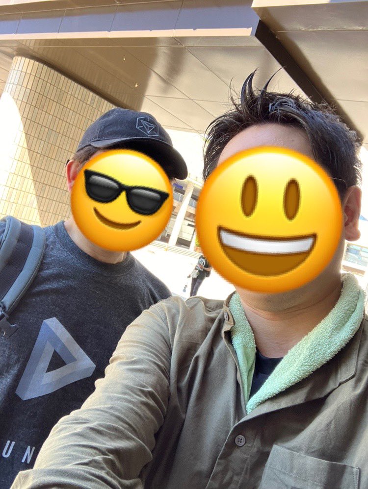 to1027me's tweet photo. VGと元VG。
実際にお会いするのは初めて。あのTシャツを着ているってことは…と声をかけさせてもらいました。
@k1platinumさん、ありがとうございました😁
#ぶらりCTRL_KOBE その後
#Ingress #CTRL_KOBE #コウベ地区ヲ制御セヨ #IngressCTRL https://t.co/OYjZTokRjI