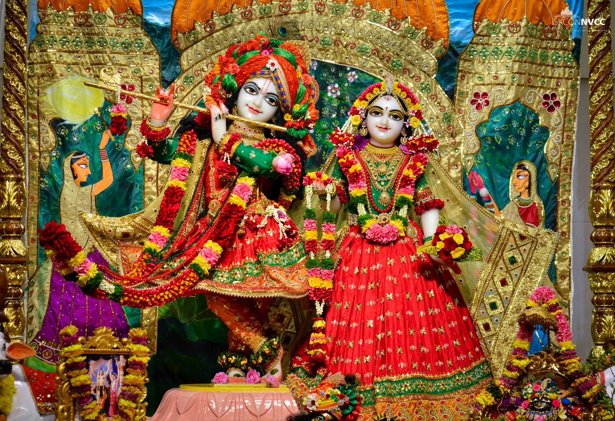 ISKCONPune's tweet photo. 🗓28-09-2023🙏🌷Today's Darshan🌷 
🌷Sri Sri Radhavrindavanchandra🌷
🚩@ISKCONNVCCPune🚩
.
.
#ISKCONNVCC #ISKCONPune #ISKCON
#ISKCONNVCCPune #PUNE #DailyDarshan
#Thursday #28thseptember #28thseptember2023
#nvcc #radhavrindavanchandra
#iskcondesiretree #Radhakrishna https://t.co/WnlptH4U98