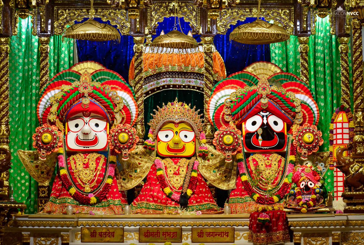 ISKCONPune's tweet photo. 🗓28-09-2023🙏🌷Today's Darshan🌷
🌷Sri Sri Jagannath Baldev Subhadra🌷
🚩@ISKCONNVCCPune🚩
.
.
#ISKCONNVCC #ISKCONPune #ISKCON
#ISKCONNVCCPune #PUNE #DailyDarshan
#Thursday #28thseptember #28thseptember2023
#nvcc #radhavrindavanchandra
#iskcondesiretree #Radhakrishna https://t.co/JTTukwlm2t