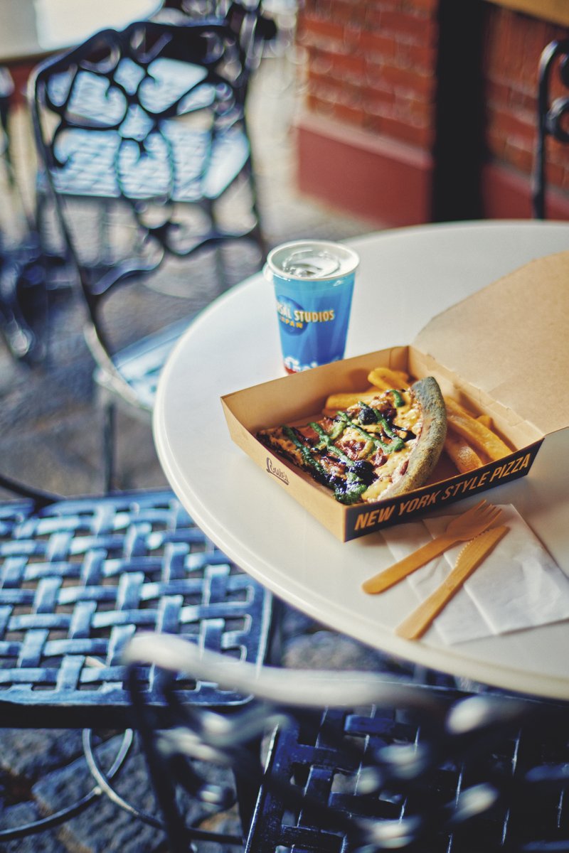 🍕秋はテラスでオシャレに 🍕BIGピッツァをほおばろう