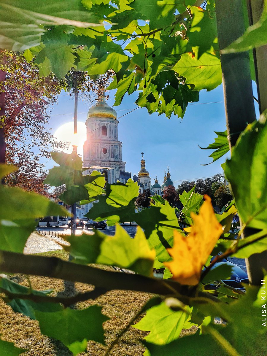 alisakulii's tweet photo. Good morning, Kyiv 💚🙏
#StandWithUkraine #Ukraine #Kyiv #Київ #Україна https://t.co/t5cd0Glaun