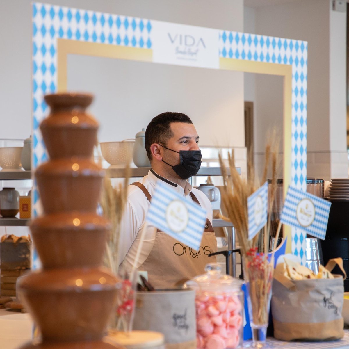 VidaBahrain's tweet photo. Get ready to raise your steins and shout "Prost!" at our epic Oktoberfest Vida Friday Brunch on 29th September. Origins Restaurant is transforming into a Bavarian paradise, and you're invited to the party! https://t.co/cuVvhyL5Dv