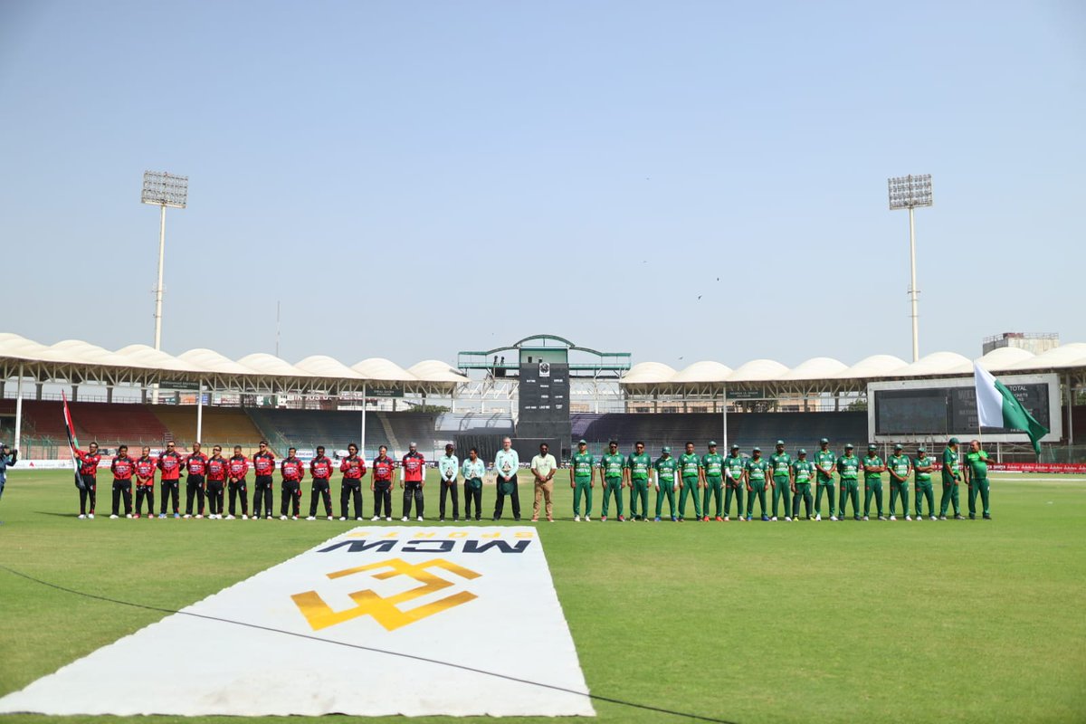 UAE wins the toss and opts to bat against the unbeaten Pakistan team at the National Bank Stadium, Karachi. They're off to a cautious start at 13/0 in 6 overs. It's a slow burn, but will they pick up the pace.

#uaevspak #mcwglobalcup #over40s