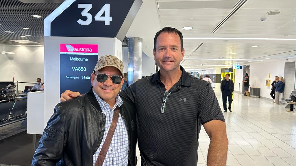 WymarraAlex's tweet photo. A quick catch up with Ken Gamble at Sydney airport Ken who is part of the Treaty Council Worldwide Compliance Integrity and fraud Unit,I then flu one way and Ken flu another way but overall together we are in heading in the same way,so keep your eye on the prize folks👌🏾🌎👍✈️💰✅ https://t.co/2vkpS6tu6H