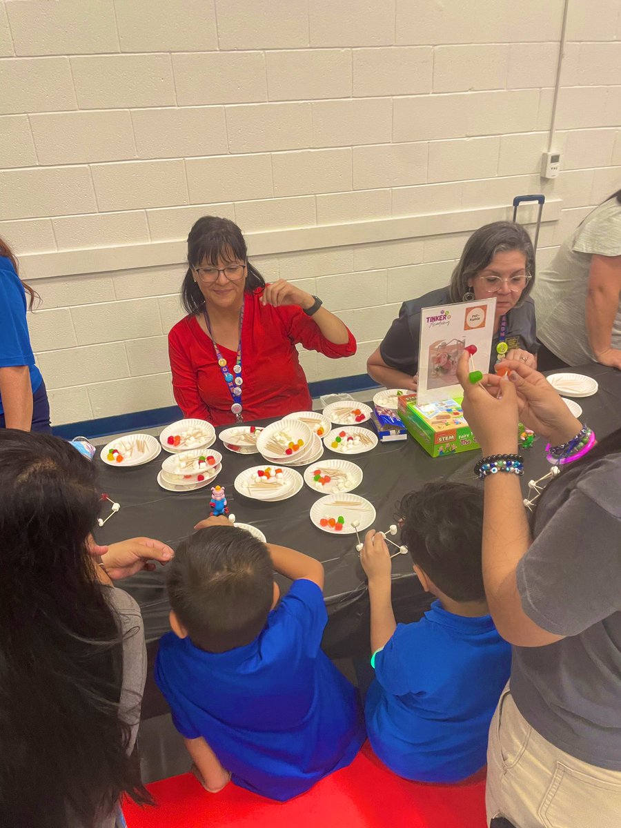 Yolie Acuña tweet media