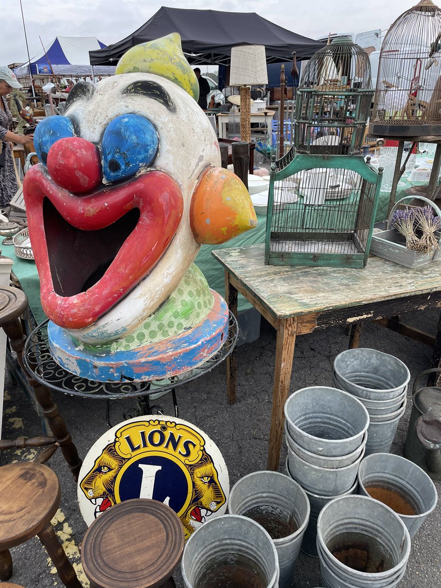 SunburyAntiques's tweet photo. Well, I think Michael Fish may have predicted yesterday’s weather forecast … how wrong could it have been ???

OUR NEXT EVENT IS ON TUESDAY 10TH OCTOBER

October! Just how on earth did we get here so quickly. https://t.co/tmxPU1EAI0