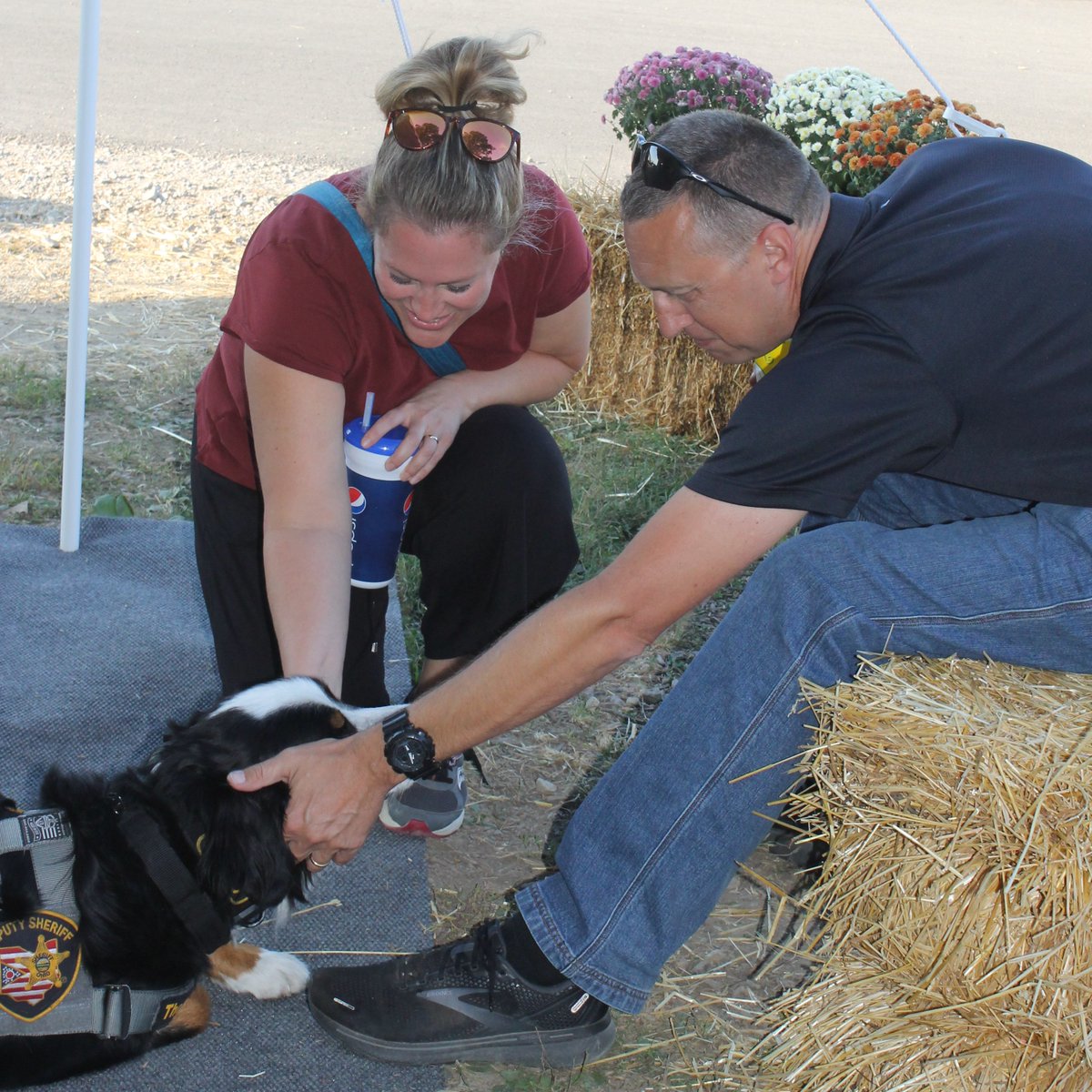 DelCoSheriff's tweet image. Our chaplain and his wife give Otto some love ... and they receive the same in return!
#K9sAndPastors #SupportingOthers #TherapyThursdays