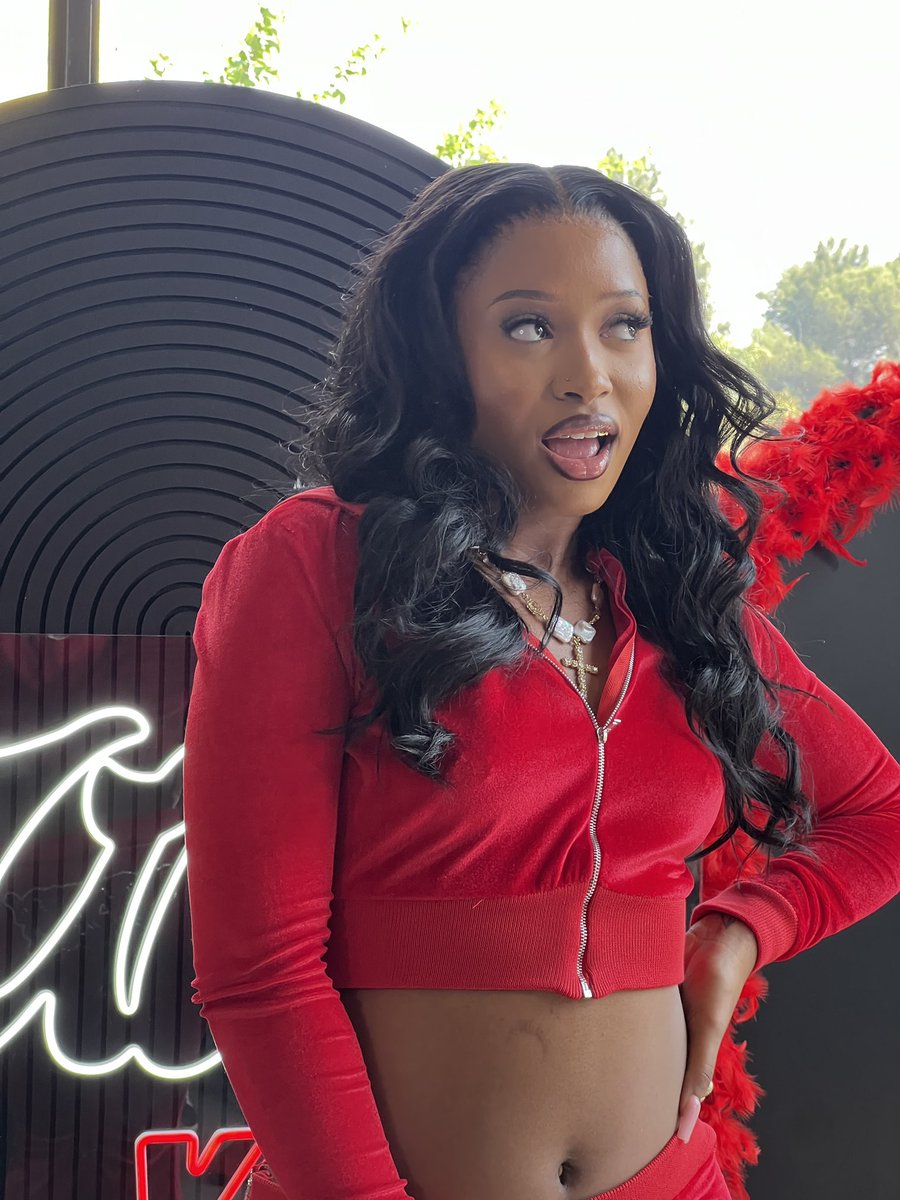 KFCSA's tweet photo. She’s here, and she’s perfect 🥺 #WafflesAtKFC #TheStreetsHack https://t.co/hYGDG3JkHQ
