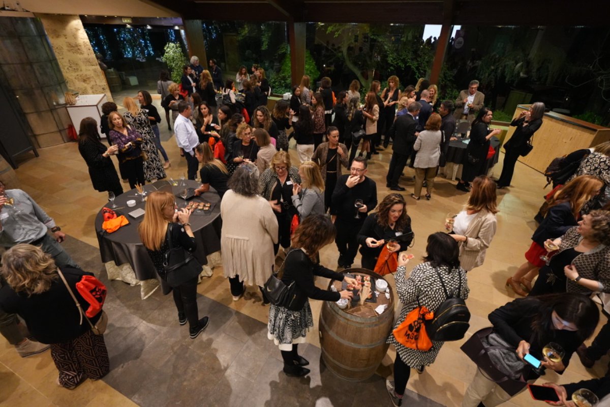 Comença el compte enrere per a celebrar un dels actes més especials de la nostra comissió: el VII Meeting #UEAinquieta 💜No t'ho perdis!

bit.ly/466nJo9