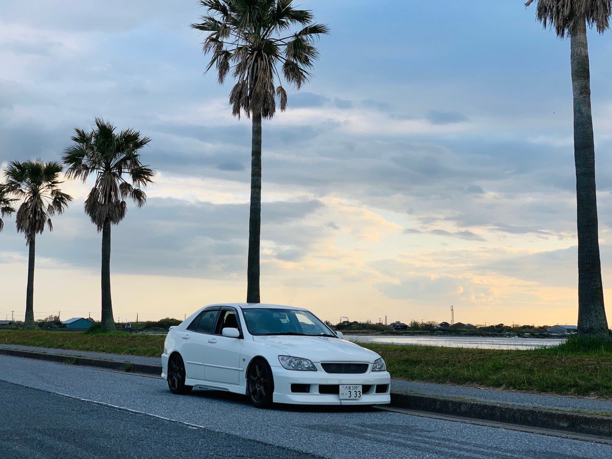 Idiotkoudai's tweet photo. 廃車にするには勿体ないくらいいい車でした。

4年半たくさんの思い出をありがとう。 https://t.co/bGB4GOZoop