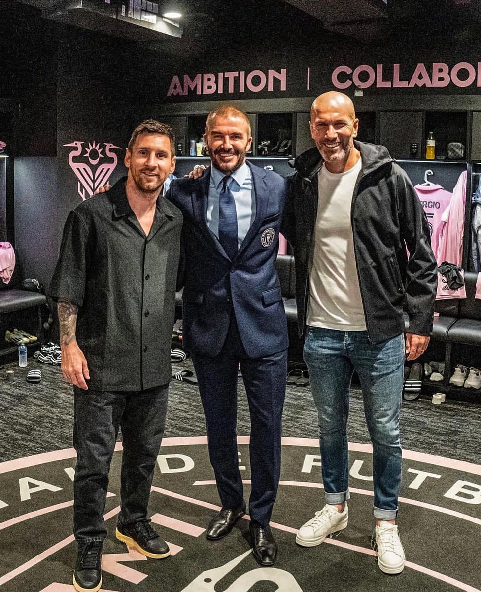 Lionel Messi ✔️
David Beckham ✔️
Zinedine Zidane ✔️

A trio from heaven 😍