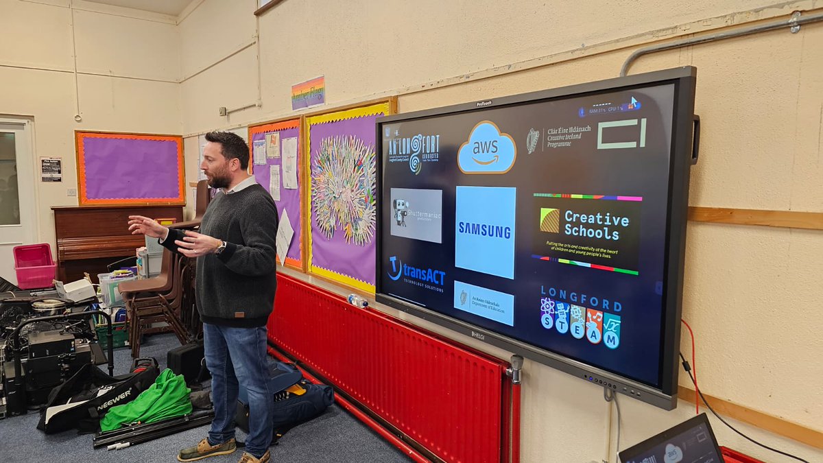 longfordcoco's tweet photo. 🎬 Action!📽️Primary schools in #Longford will be the first in the country to take part the pilot Mini Motion Pictures filmmaking workshops! ➡️https://t.co/llHUUjI3vo

#YourCouncil @ShuttermaniacPr @Samsung @awscloud @TransactTS @Education_Ire
#LongfordSTEAM #CreativeSchools https://t.co/9mIkby9Fdk
