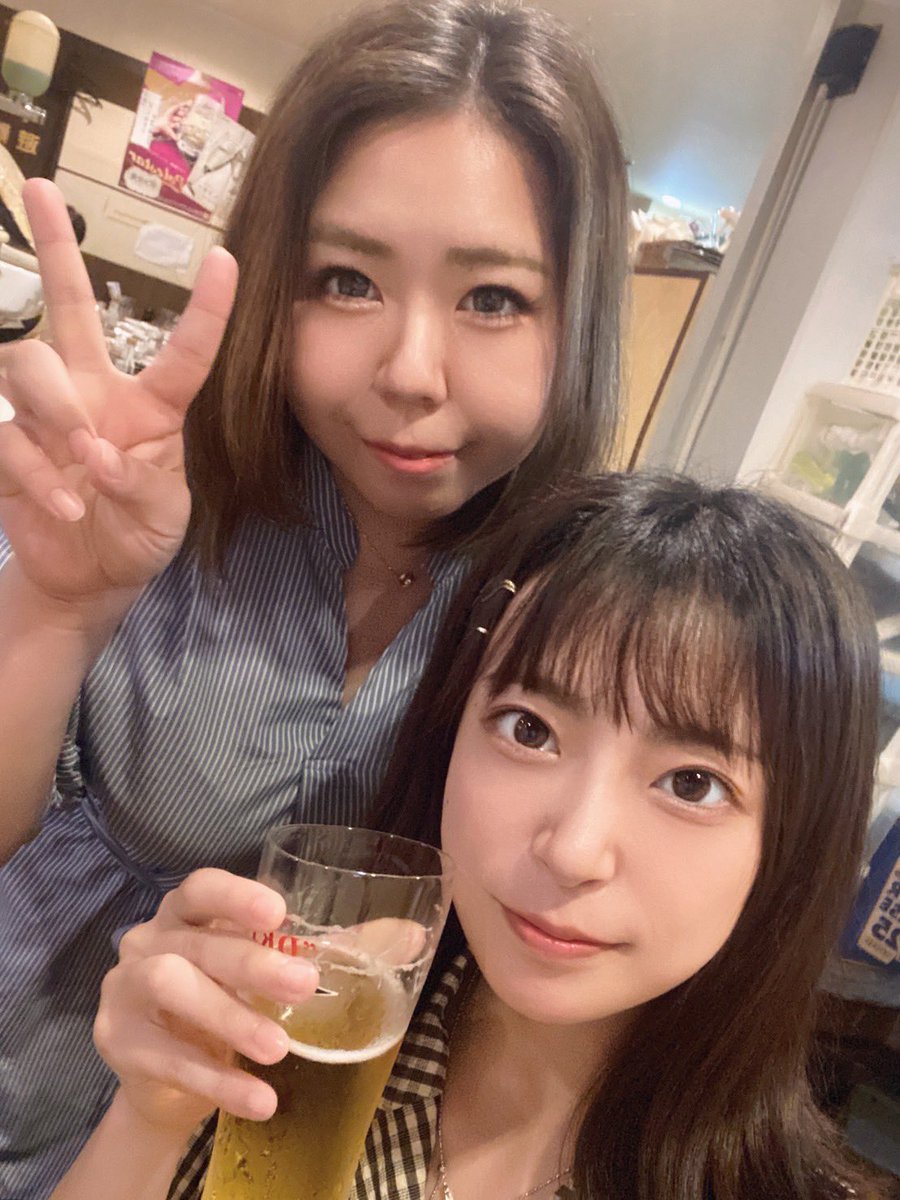 hiroko0529_'s tweet photo. Ayakaと飲んできた！
照れちゃってちゃんといえなかったけど…
責任者なりたての頃、試行錯誤しまくりすぎてみんな大変だったと思うしそれでもついてきてくれて、私が頑張ってるからって支えてくれて、それに対して私何もしてないですって軽く言ってくれて…本当にありがとう！
実家泊まりに行くね(笑) https://t.co/neVt08a15L