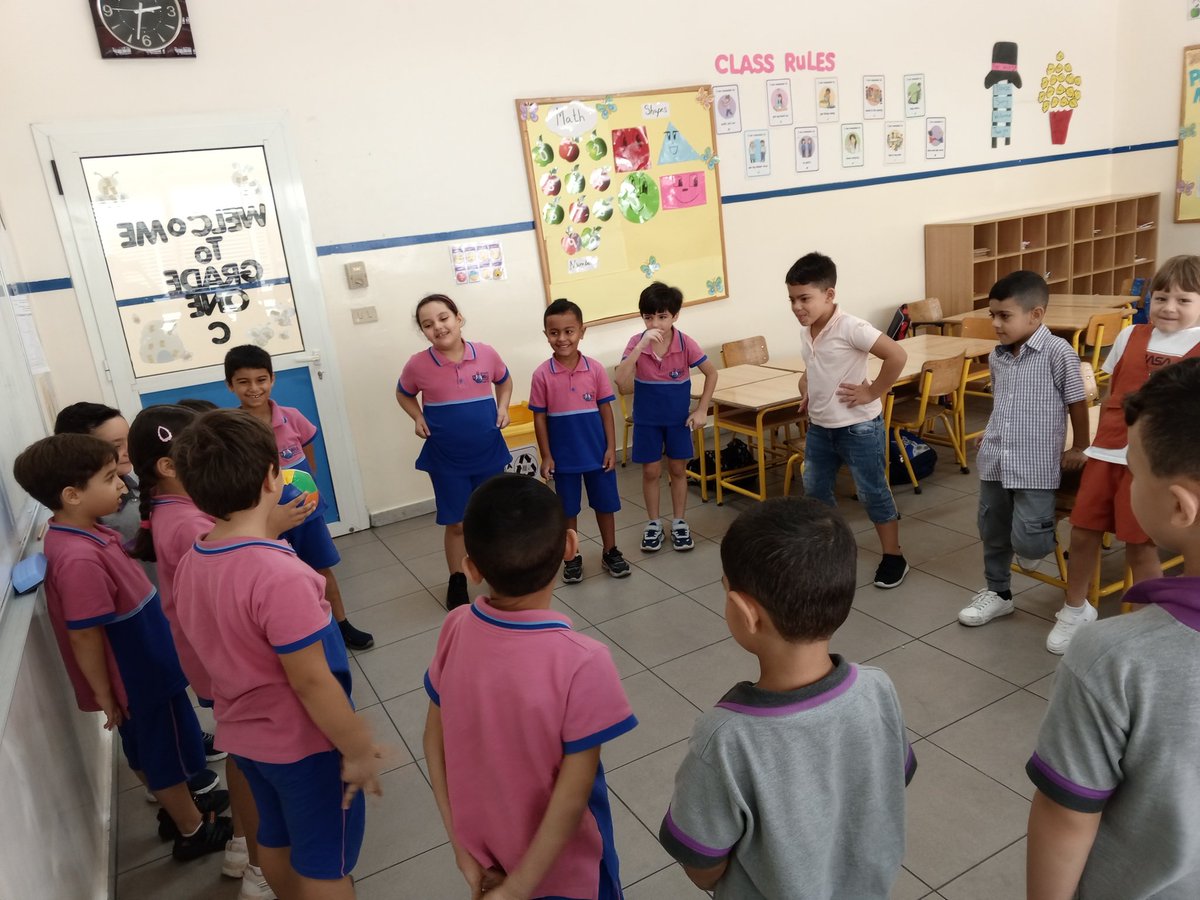 Grade one C were amazing learners, and they were able to identify the initial letter in their names through an interesting activity😍
<a href="/makdawhaschool/">Makassed Dawha School</a> 
<a href="/NouraYehia9/">Noura Yehia</a>