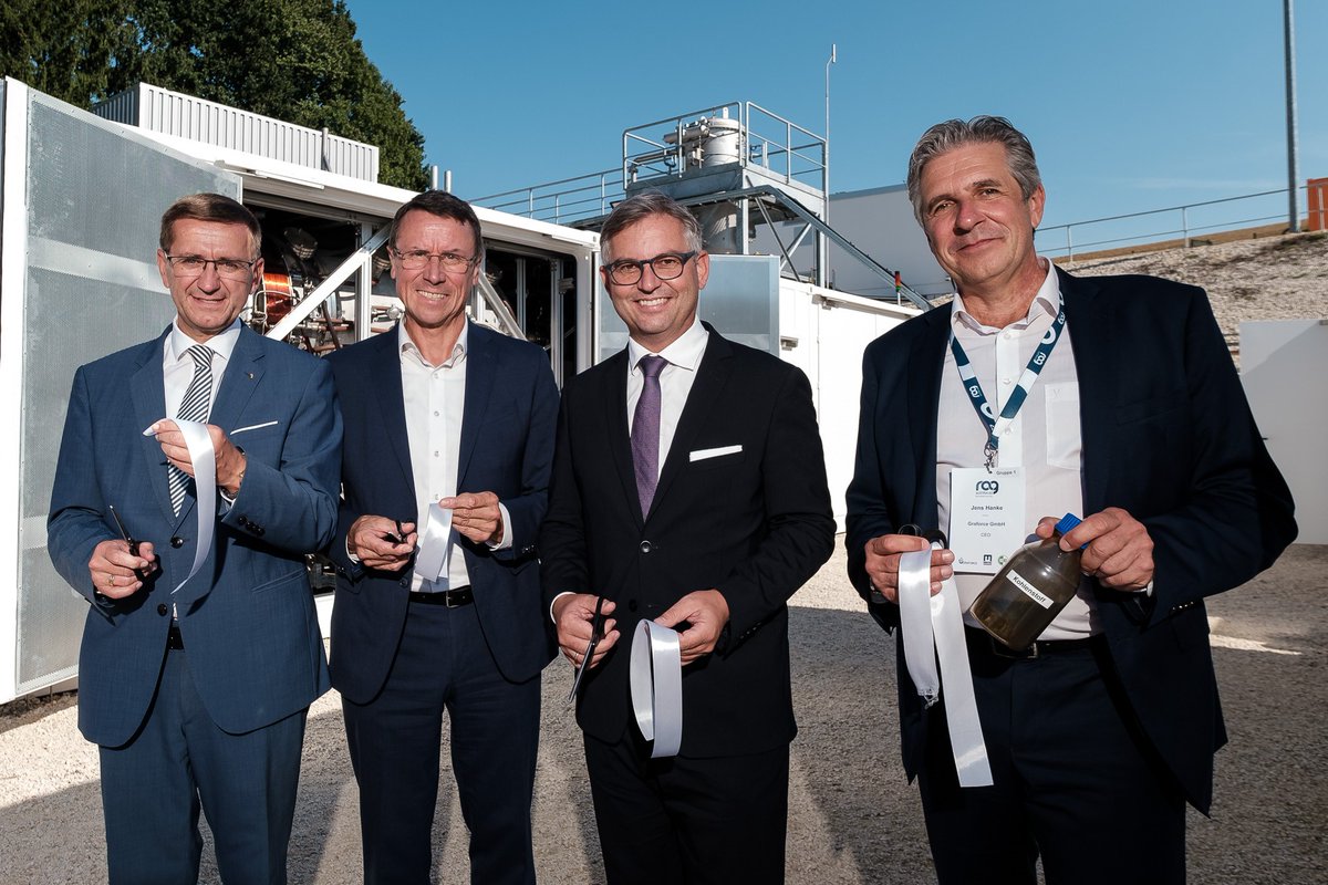 ***Pressemeldung zur Eröffnung der Anlage der Klimatechnologie Methan-Elektrolyse***

Österreichs erste Demoanlage zur Nutzung von Erdgas ohne CO2-Emissionen für die Produktion von Wasserstoff und festem Kohlenstoff geht heute in Kremsmünster in Betrieb.

ow.ly/21Yi50PQz2b