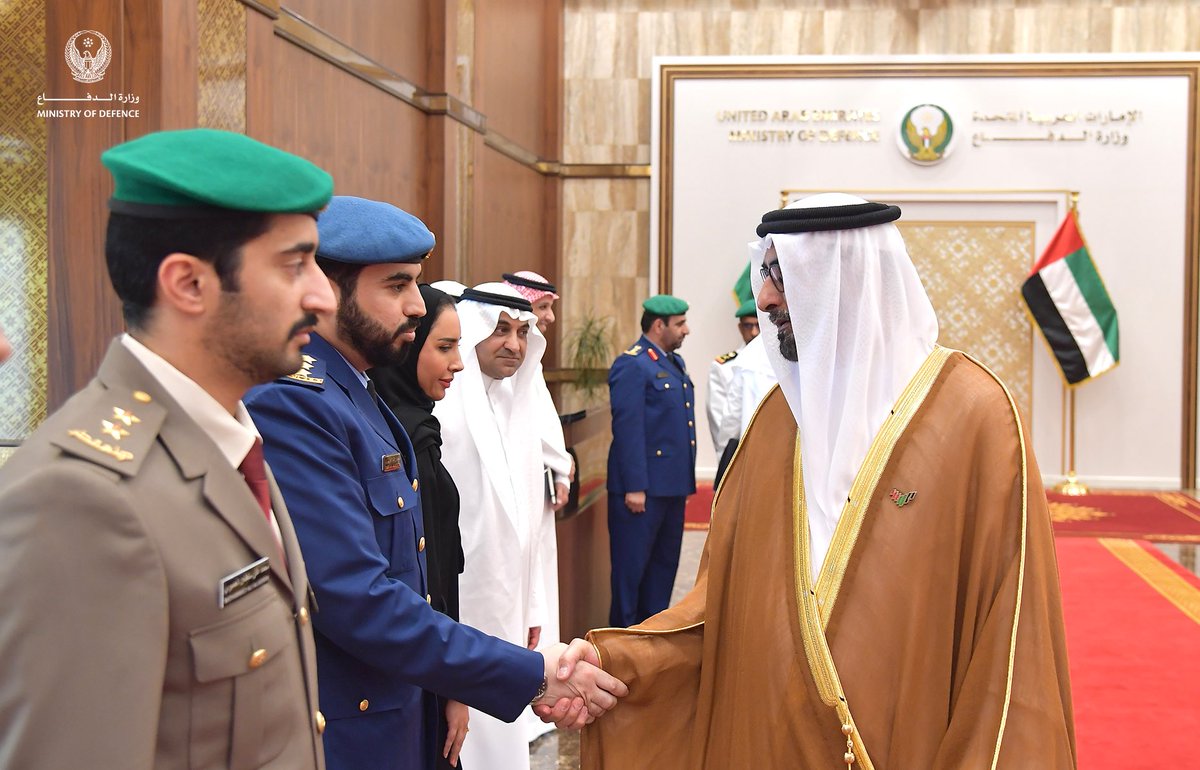 modgovae's tweet photo. وقع معالي محمد بن أحمد البواردي وزير الدولة لشؤون الدفاع ومعالي جاسم محمد البديوي الأمين العام لمجلس التعاون لدول الخليج العربية على إتفاقية إستضافة الأكاديمية الخليجية للدراسات الإستراتيجية والأمنية بدولة #الإمارات_العربية_المتحدة وتأتي هذه الإتفاقية في إطار التعاون بين #وزارة_الدفاع والأمانة العامة لمجلس التعاون لدول الخليج العربية.