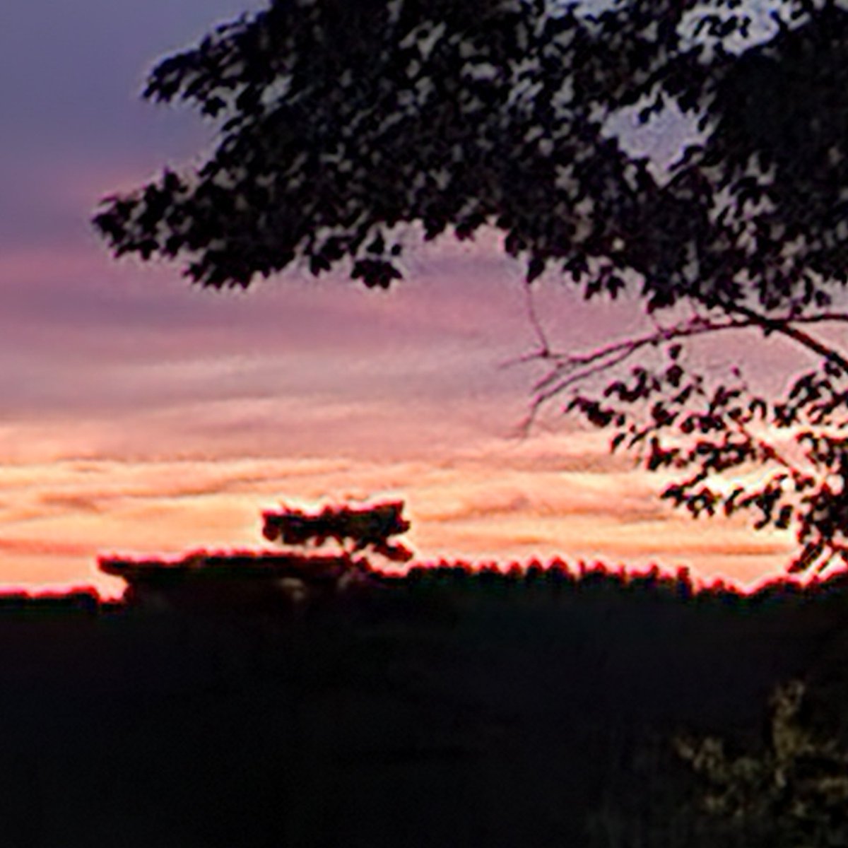 Good morning.
 @westgrey @discovermorehanover @forestcreekestates 
<a href="/candue/">Daniel</a>.homes 
#sunrisephotography