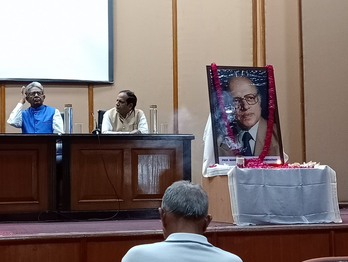 RenuPan276's tweet photo. It is a sad day for Indian agriculture, we lost the father of India's Green Revolution. Paying him tribute at PUSA institute (IARI), the seat of GR and his place of work... https://t.co/3neFeh9HyO