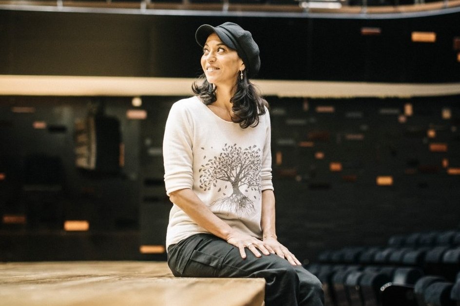 philharmonie's tweet photo. Concert en famille (dès 8 ans) mercredi prochain : Concert'eau 🐢
@OrchestreParis (direction : Lucie Leguay) se met à l’eau, en suivant @Sabine_Quindou 🚛 et sa tortue de mer qui nous dévoilent l’importance vitale de l’eau et des océans : https://t.co/p4q0w8Cf55 https://t.co/dnjCsLdJAy