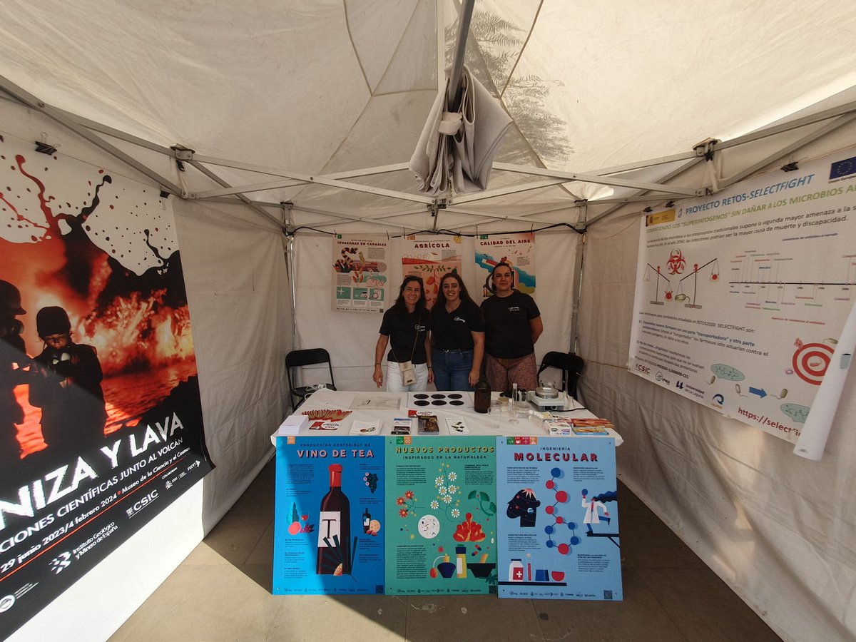 ipnacsic's tweet photo. Así de bien hemos estado en el stand 12 del 'Escaparate científico' de la @MacaronightEU 🤩

@aglez_tf | Concepción González | Eliet Pérez |  @rubenbmartinez | Eduardo Díez | @inespema 

#cienciacanaria https://t.co/r9qfUmQpEg