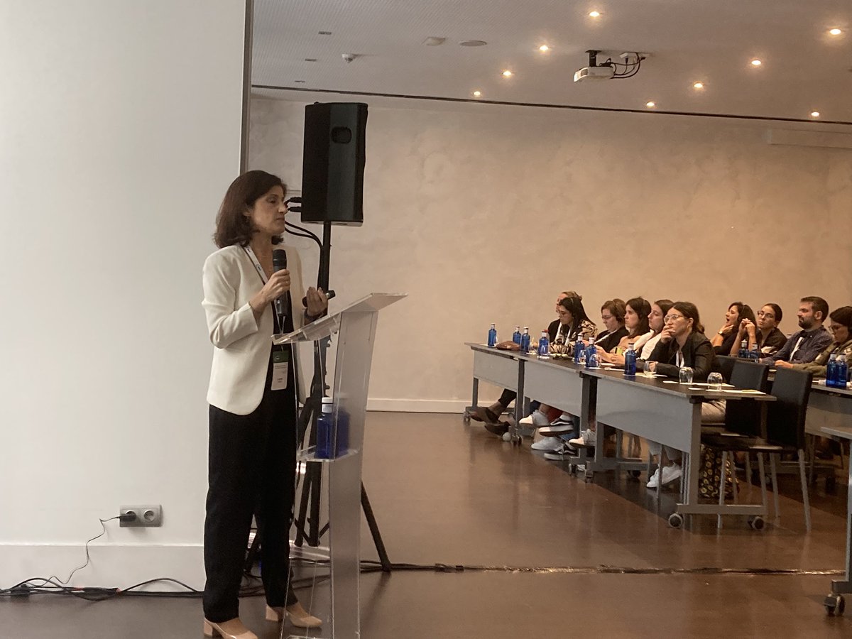 Fran Roman tweet media