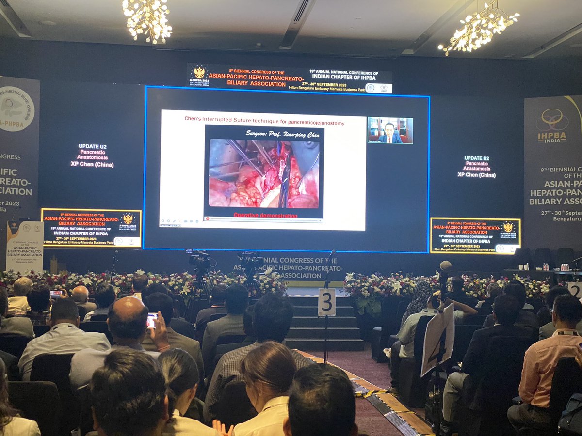 APHPBA2023's tweet image. #AwesomeAPHPBA2023

#ProfXPChen giving the Video Update Lecture on Pancreatic Anastomosis.

Halls Packed Hall to brim with People Standing to hear the Update Lecture.

#Legend #ScienceSansBoundary 

@IHPBA @EAHPBA @ANZHPBAinc @JSHBPS