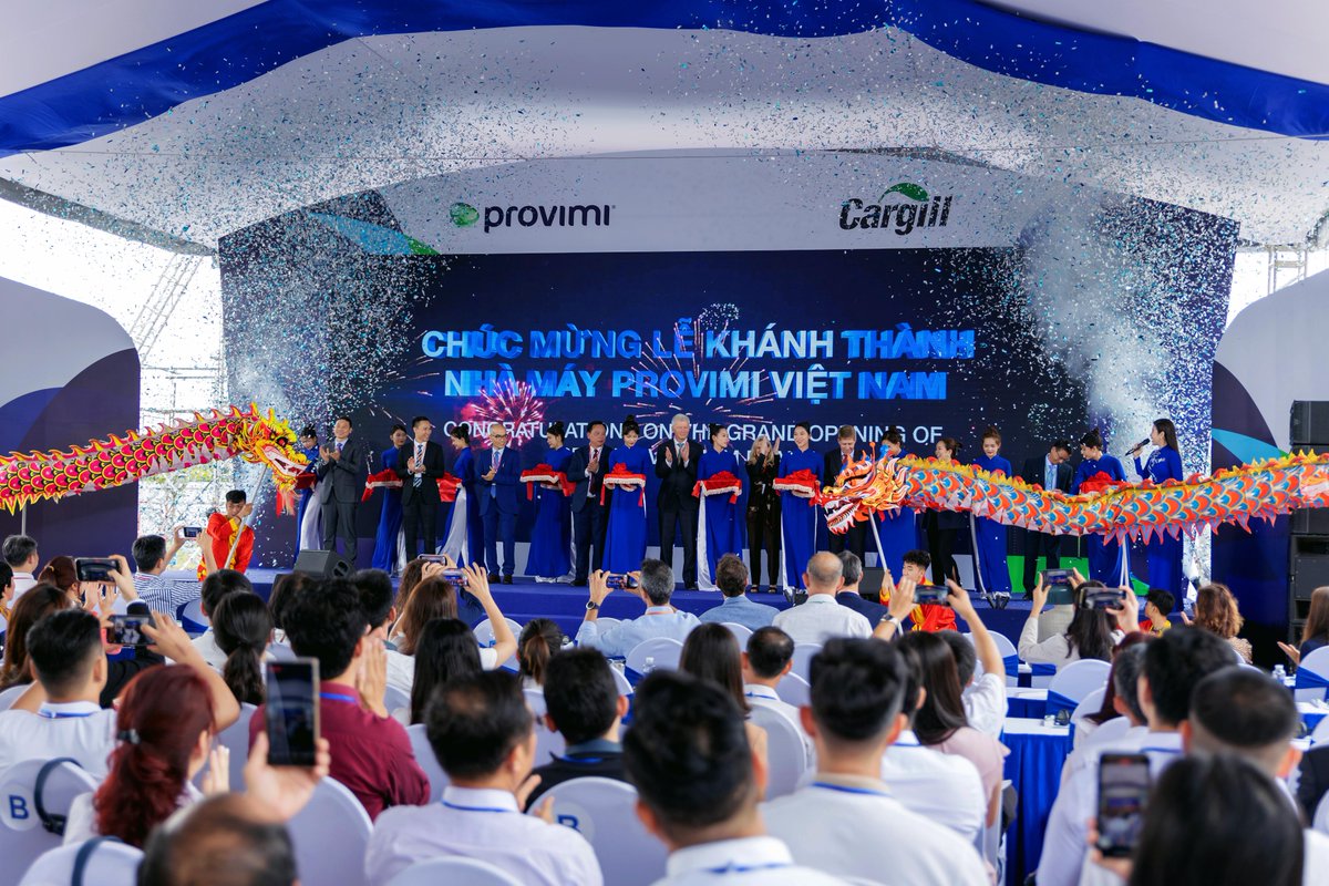 We are excited to announce the opening of our new Provimi Premix plant in Dong Nai province, South Vietnam. This new, state-of-the-art facility is built to cater to the region's growing demand for animal nutrition. bit.ly/3RCRhW4 #ProvimiPremix #CuttingEdgeTechnology