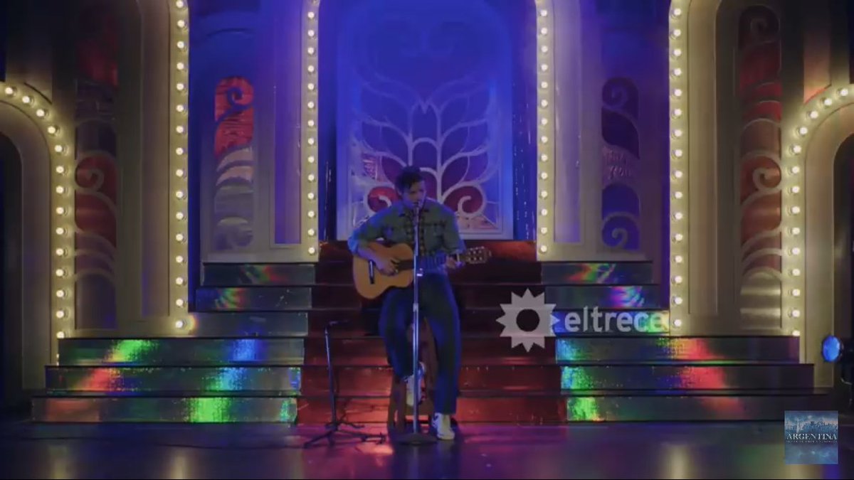 #Atav2 👏👏👏💪💪👏👏👏👏👏 espectacularrr el debut de Charly en el teatro!!!!