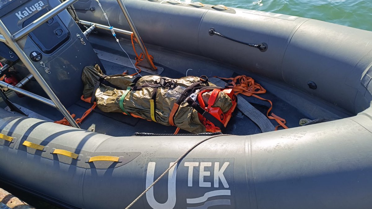 UTEKUSV's tweet photo. Today with the #USV #KALUGA we have done a MEDEVAC exercice ⛑️🚑🚤 at #DynamicMessenger
#DYMS
#WeAreNATO #MaritimeUnmannedSystems #Strongertogether #Innovationtechnologies #InnovationNATO
#ASV https://t.co/oMJBnboMBX
