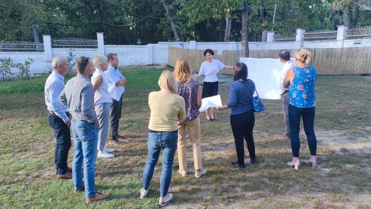 Last week BP18 and BURST launched the @UPSURGE_H2020 first local Competency Group in Hungary. It generated a fruitful discussion on #NBS’ topic within the interdisciplinary group. The first NBS - public raingardens will be implemented in October. upsurge-project.eu/competency-gro…