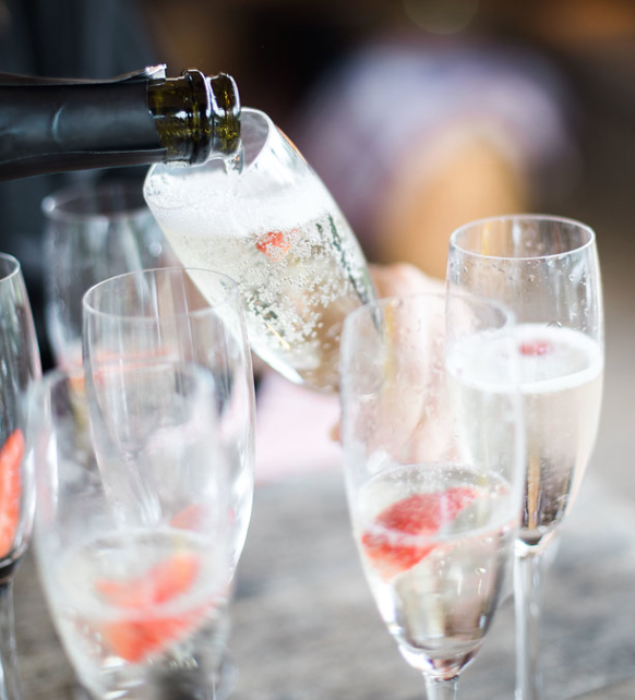 LP_TheFarm's tweet image. Come and enjoy our Prosecco offer.
£20.95 a bottle all day Thursday and Friday.
.
.
.
#TheFarm #Solihull #LovelyPubs #Prosecco #NoBull #Offer