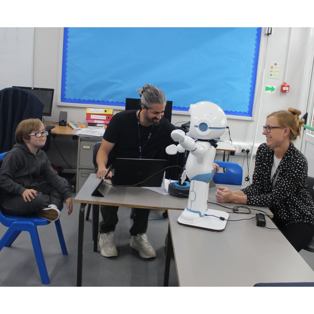 Who's attending the #TesSENDshow? Come along to stand 194 to see some of the amazing #assistivetechnology we use to support students including #QTRobot in use today @CharltonSch. Get your free ticket: bit.ly/3L2Pe9E
 <a href="/QTrobot/">QT robot</a> #SEND #inclusion