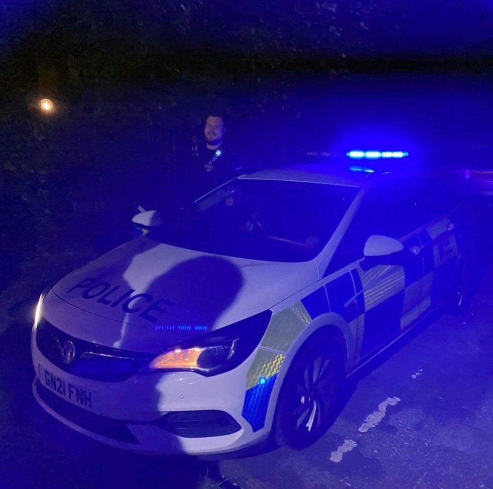 KentSpecials's tweet photo. SC MANN attended Jaguars Explorer Scout Unit in Maidstone this week for an engaging session on career opportunities with Kent Police and what it means to be a Special Constable. Personal issue equipment and blue lights were showcased!
#SCWest HM https://t.co/QlyFx1xZ2i