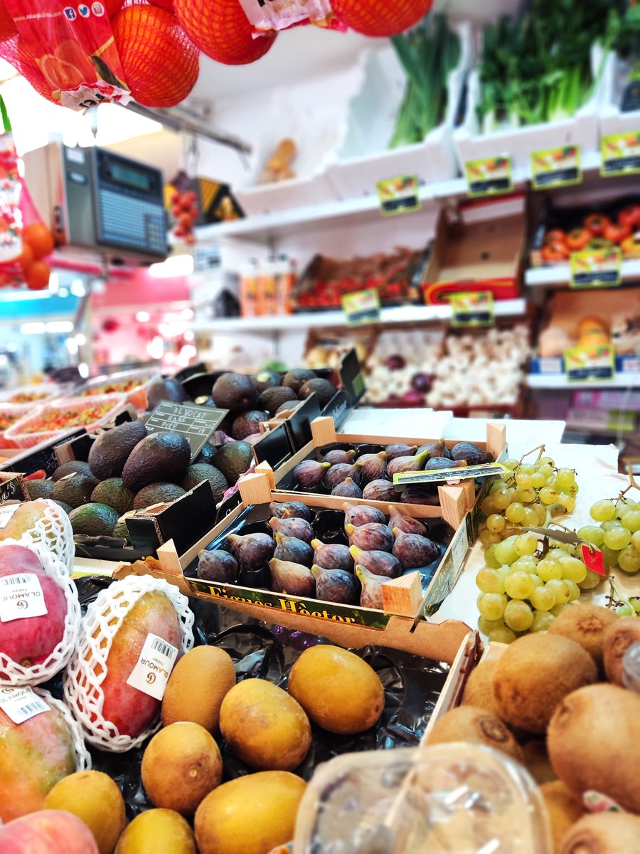 ComercBDN's tweet image. Època de #figues! 🍐🫐

Una delícia de la tardor 😋

I els nostres #mercats municipals les tenen al punt i de #proximitat, igual que la resta de productes 👌

Compra aliments de qualitat a #Badalona!
📍#Maignon
📍#Torner
📍#LaSalut
📍#SantRoc
📍#Llefià
📍#MoreraPomar

#ComerçBDN