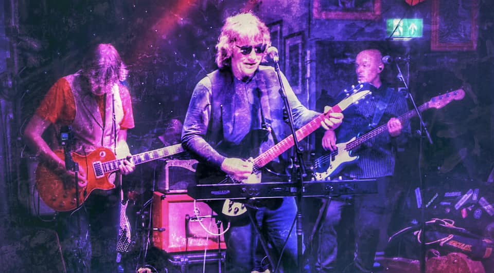 TomPettyUK's tweet photo. NEXT GIG for The Petty Heartbreakers [TOM PETTY TRIBUTE] play on Sun 1st Oct at 6pm sharp at The Duck &amp; Drake, 43 Kirkgate, LEEDS, LS2 7DR. #TomPetty #Tribute #TomPettyTribute #Leeds #DucknDrake  #Yorkshire https://t.co/Ey6npMF9Kd