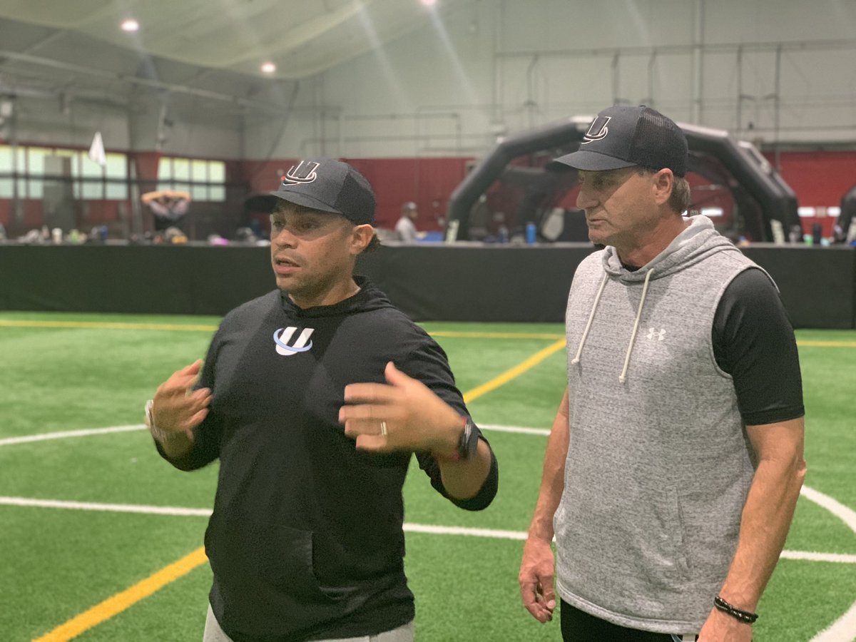 UnitedUmpires's tweet photo. NJ 3-Umpire Clinic | A productive day 2 from @CornerLlc, featuring on-field drills, VR, and #LaserPlate sessions. #BeABetterUmpire #UmpiresAdvanceUnited https://t.co/CVPcwp54YE