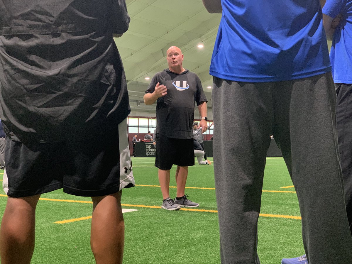 UnitedUmpires's tweet photo. NJ 3-Umpire Clinic | A productive day 2 from @CornerLlc, featuring on-field drills, VR, and #LaserPlate sessions. #BeABetterUmpire #UmpiresAdvanceUnited https://t.co/CVPcwp54YE