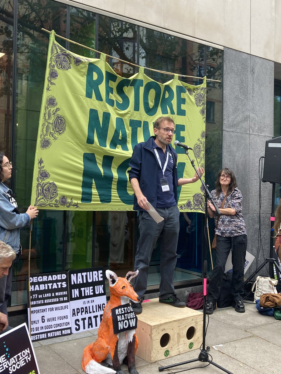 'If you care about nature & you're not angry, you're not paying attention' Proud to be representing @savebutterflies at today's #RestoreNatureNow protest in London alongside so many inspiring activists, organisations and individuals. x.com/savebutterflie…