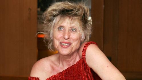 🇫🇷#CatherineLachens, figure du cinéma de comédie et de la télévision, est morte à 78 ans
La comédienne, connue pour son rôle dans 'Gazon Maudit' et la série télé 'Scènes de ménage', est décédée à Paris ce mercredi. Elle luttait contre un cancer depuis plusieurs mois. |Franceinfo|