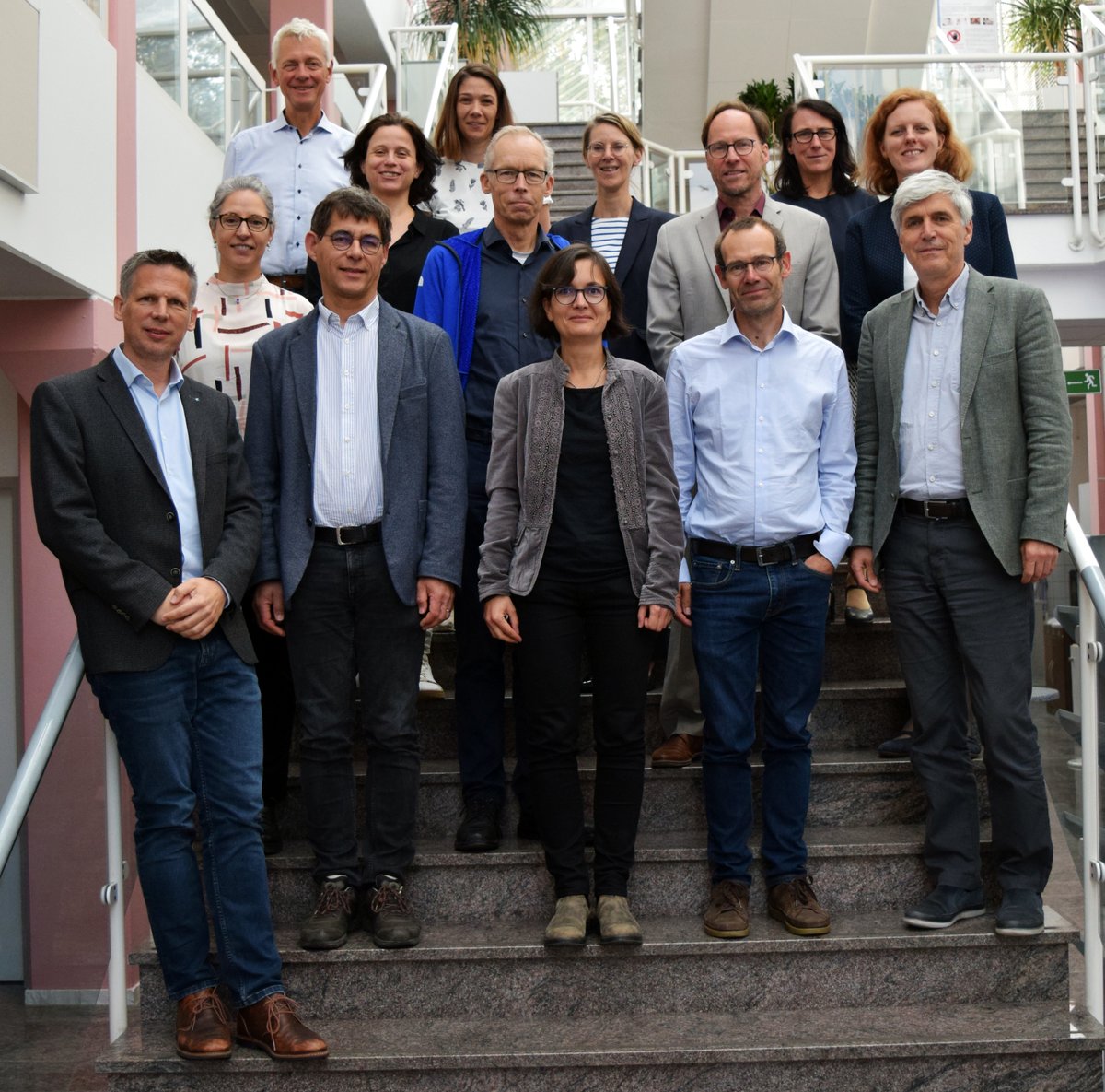 Colleagues from eight Leibniz institutes and from @LeibnizWGL headquarters are gathering at ZMT today for the meeting of Leibniz Section E 'Environmental Sciences' with some also joining online. We are happy to be your hosts for the day. Welcome to ZMT!