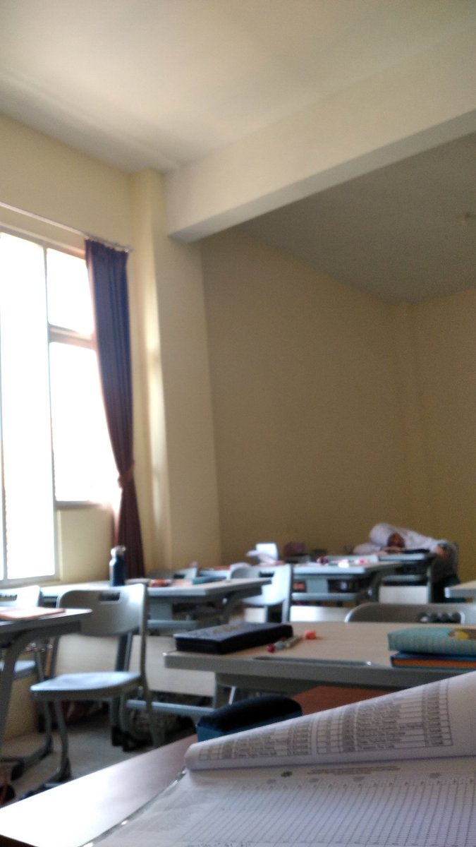 RLovinary's tweet photo. Berdamai dengan realita. https://t.co/dWG0JgoTTV