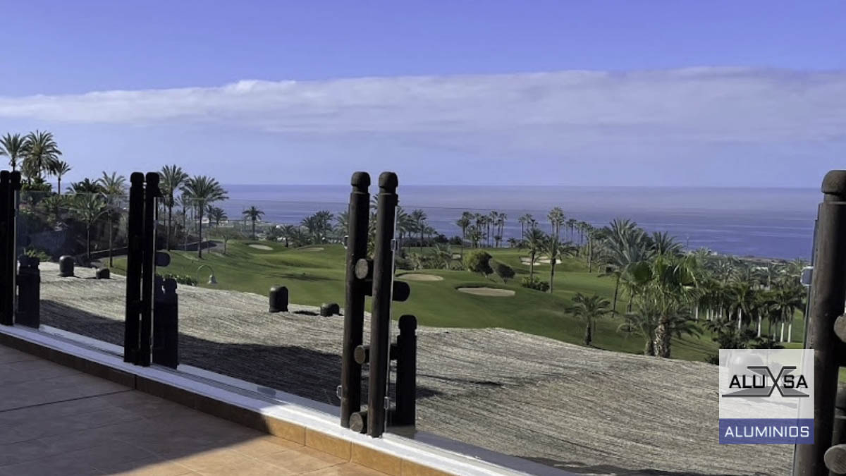 Transformando Espacios en la Industria Hotelera de Tenerife aluxsatenerife.com/cerrajeria-ten…

#TerrazasTenerife #diseñodeexteriores #tendenciasterrazas #AbamaResortTenerife #BarandillasDeCristalTenerife
#HotelesTenerife #IndustriaHotelera