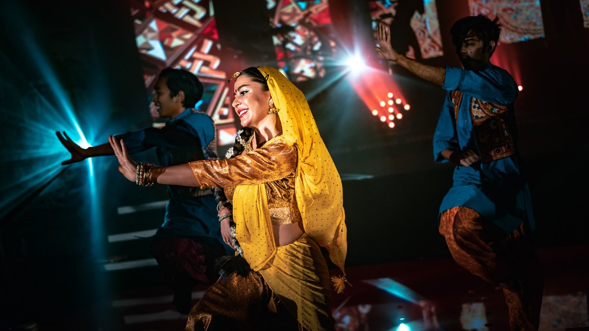 quaibranly's tweet photo. #DimanchesBollywood 

🇮🇳 💃 Dans le cadre de l'#ExpoBollywood, sillonnez l'Inde chaque dimanche au rythme des danses et musiques du sous-continent !

📅 Premier rendez-vous ce dimanche 1er octobre, de 15h à 17h

Plus d'informations 👉 https://t.co/TblgNLLf1S https://t.co/4V5Zc9WU98