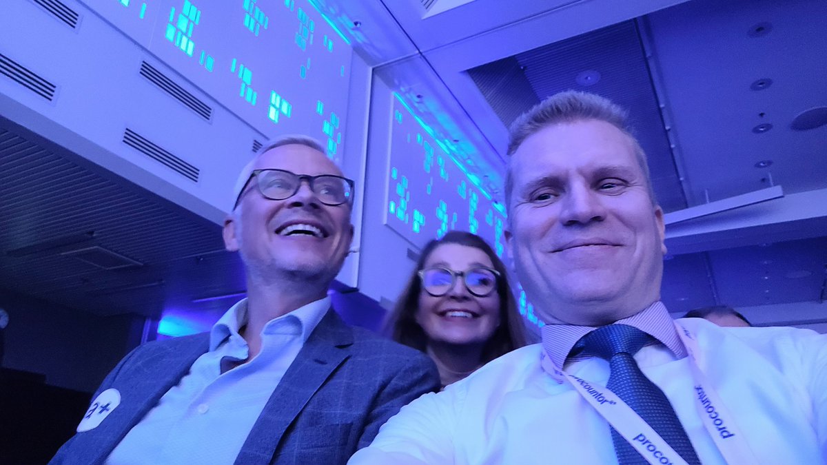 SakkeJorma's tweet photo. #yhdessärakennettu #tilitoimistopäivä2023 kohta lavalle! https://t.co/TkC3UeFCK6