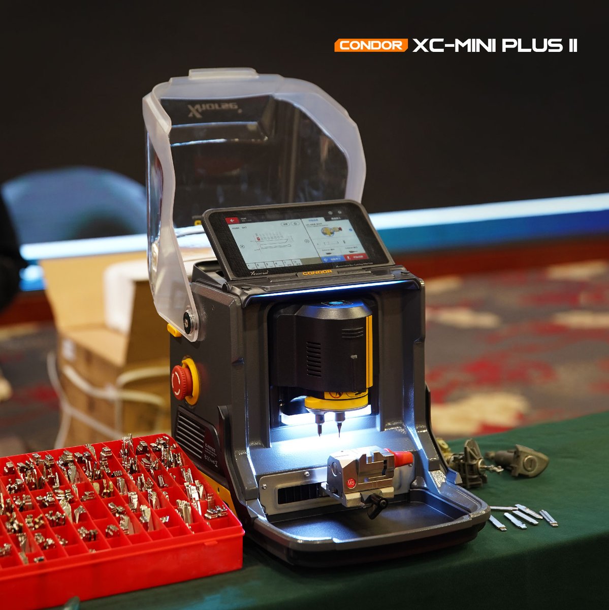 XhorseGlobal's tweet photo. Start working with CONDOR-XC MINI PLUS Ⅱ 🤩
The most complete functions give you the most comfortable experience.
#xhorse #locksmith #locksmiths #locksmithlife #autolocksmith #locksmithing #keycutting #keycutter #keycuttingmachine #keyduplicator #keymachine https://t.co/QrYlhUR50T