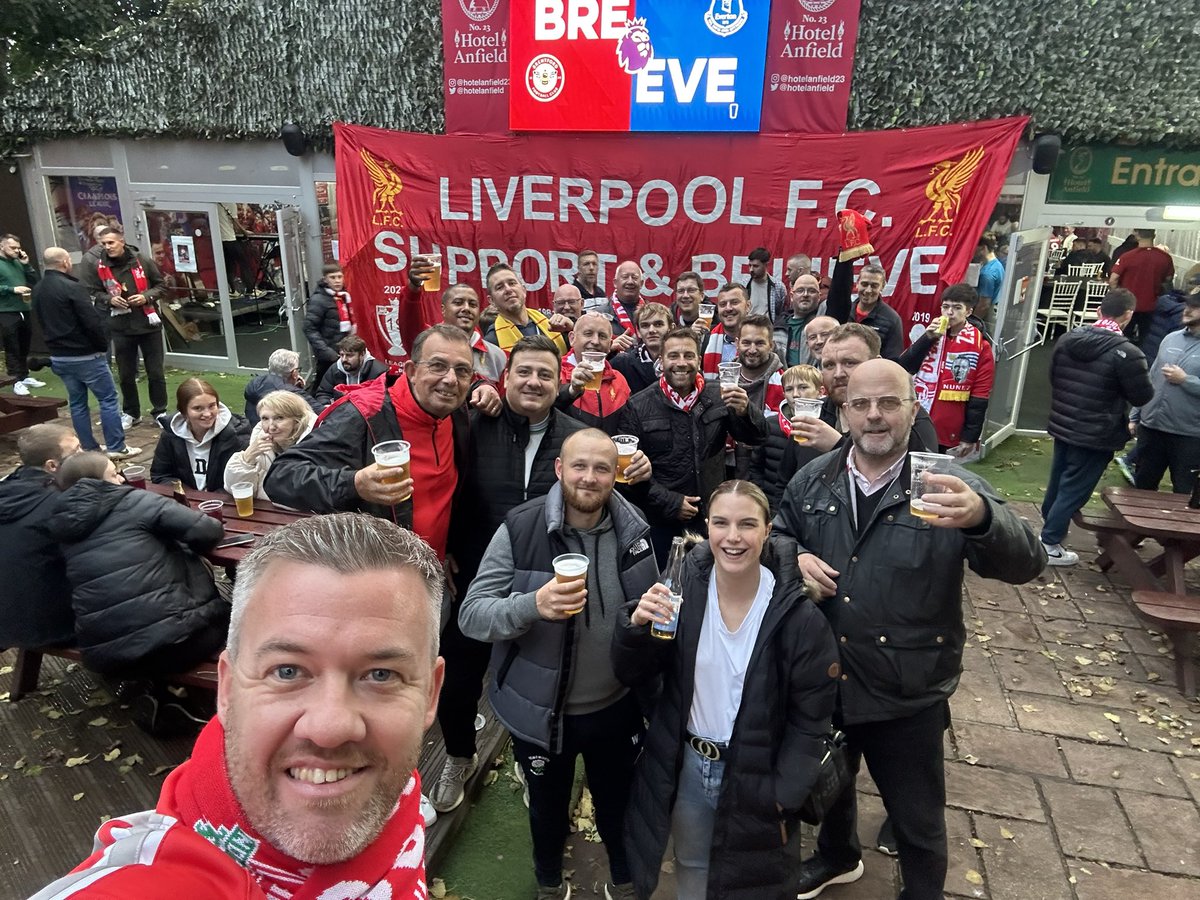 Jonnywilstrop's tweet photo. Got over 30 people from my village and surrounding areas and had a class night at Anfield last night ๐ด๐#LFC #LFCLEI #Anfield #YNWA https://t.co/x7fPCJmKHe