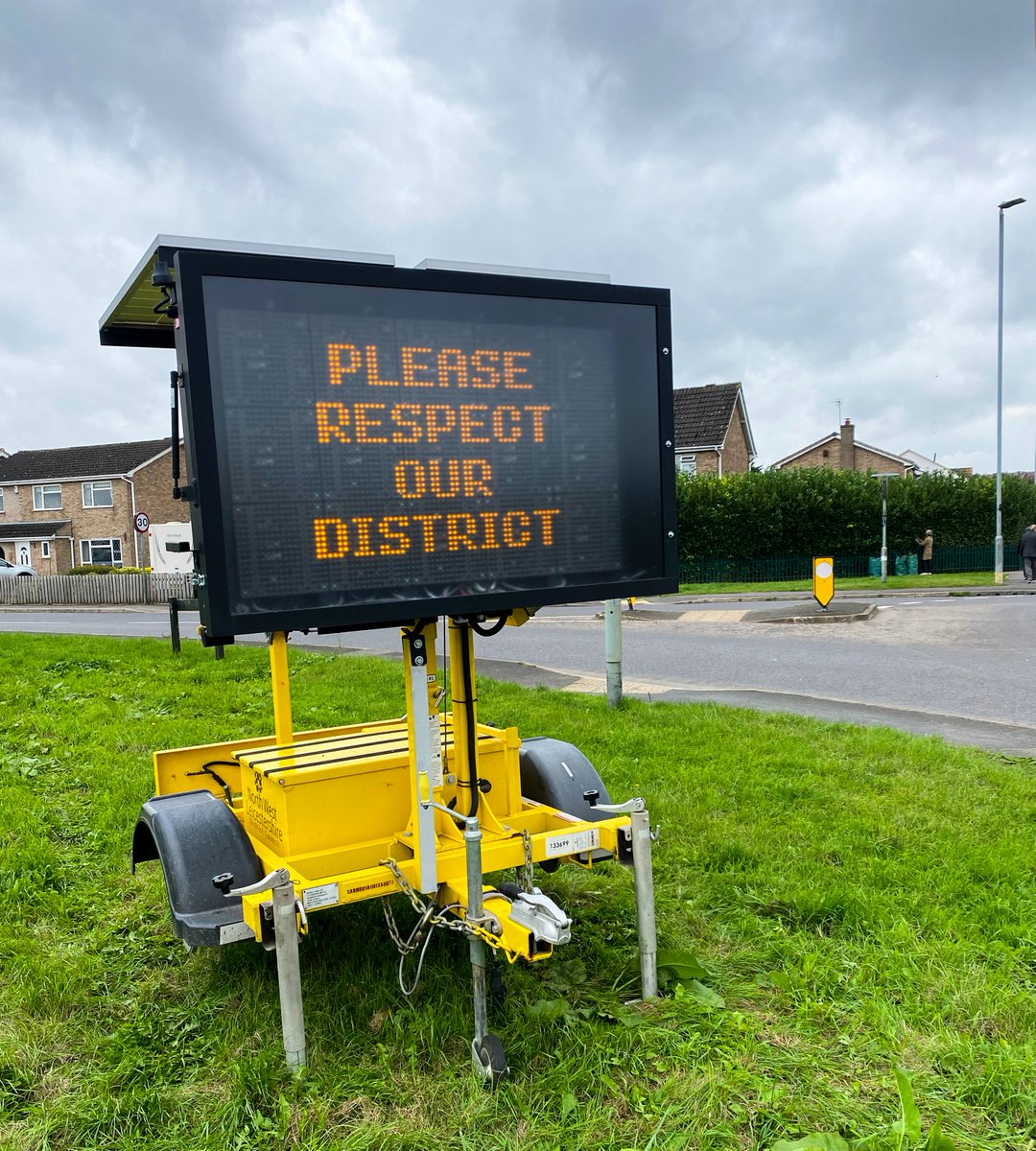 Our matrix sign is supporting
@MeltonBC for the next few days with the Countywide #ItsAllLittering Campaign.  

Whether it's a dropped Banana Skin or a cigarette end thrown from a vehicle, It's All Littering! and you could receive a £150 Fixed Penalty Notice.